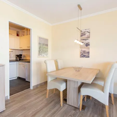 Trafalgar 251 アパート