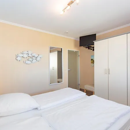 Apartment Trafalgar 251